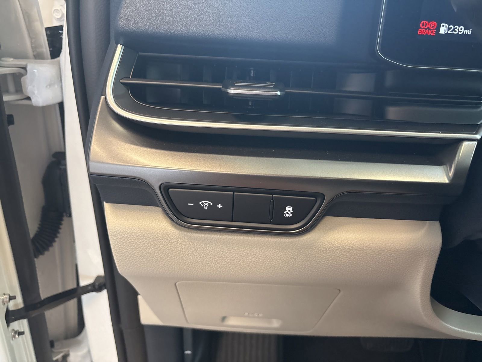 New 2025 Kia Carnival SX image 23