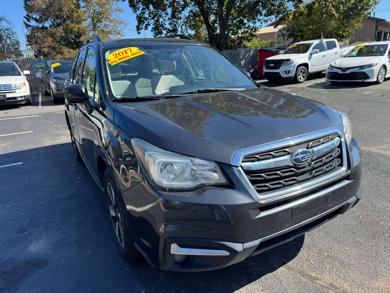 Used 2017 Subaru Forester 2.5i Premium image 3