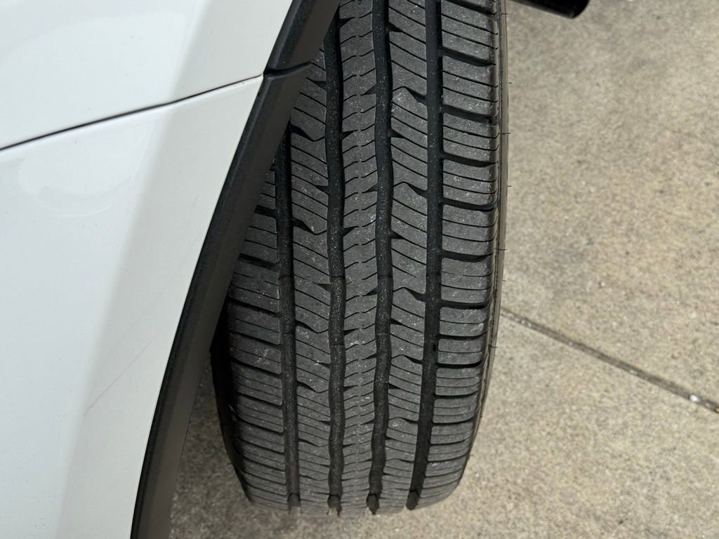 Used 2017 Toyota RAV4 XLE image 11