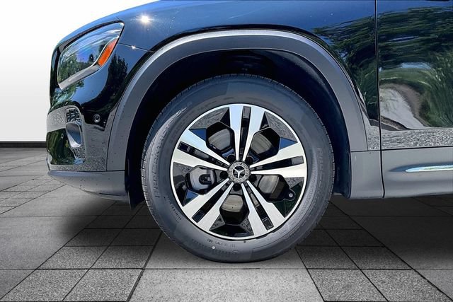Certified 2026 Mercedes-Benz GLB 250 4MATIC image 5