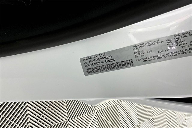 New 2026 Chrysler Pacifica Select image 14