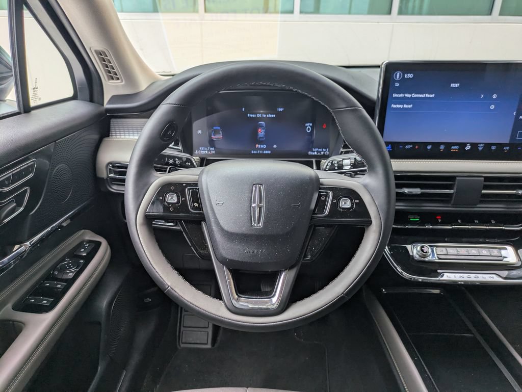 Certified 2024 Lincoln Corsair FWD w/ Equipment Group 101A image 17