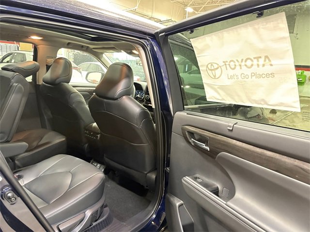 New 2026 Toyota Highlander Platinum image 20