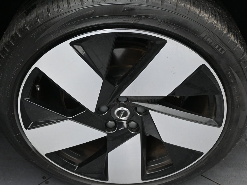 Used 2023 Volvo XC40 Recharge Ultimate w/ Protection Package Premier image 40