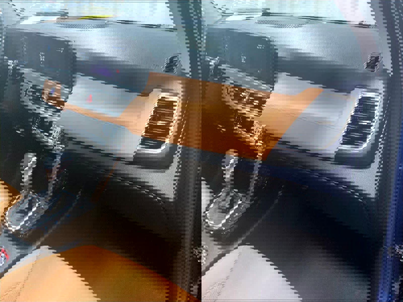 Used 2025 Kia Seltos EX w/ EX Sunroof Package image 13