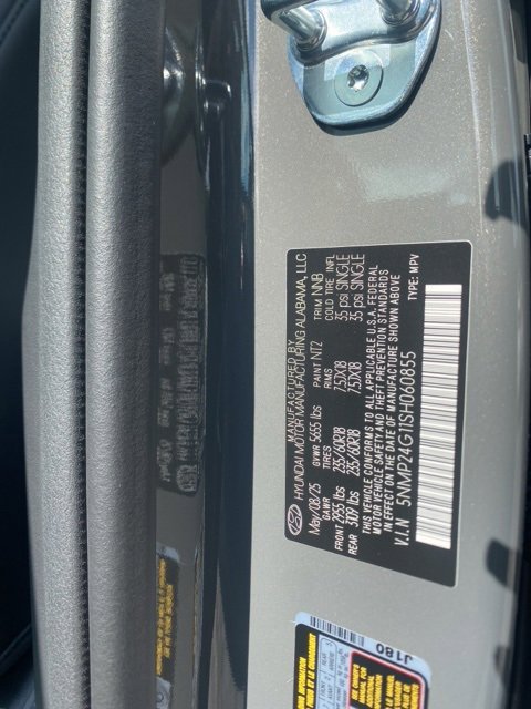 Used 2025 Hyundai Santa Fe SEL FWD image 15