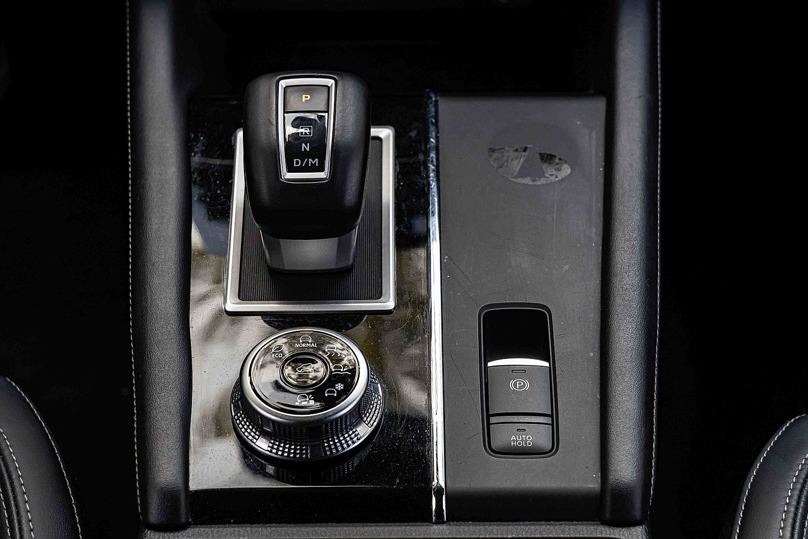 Used 2024 Mitsubishi Outlander AWD image 14