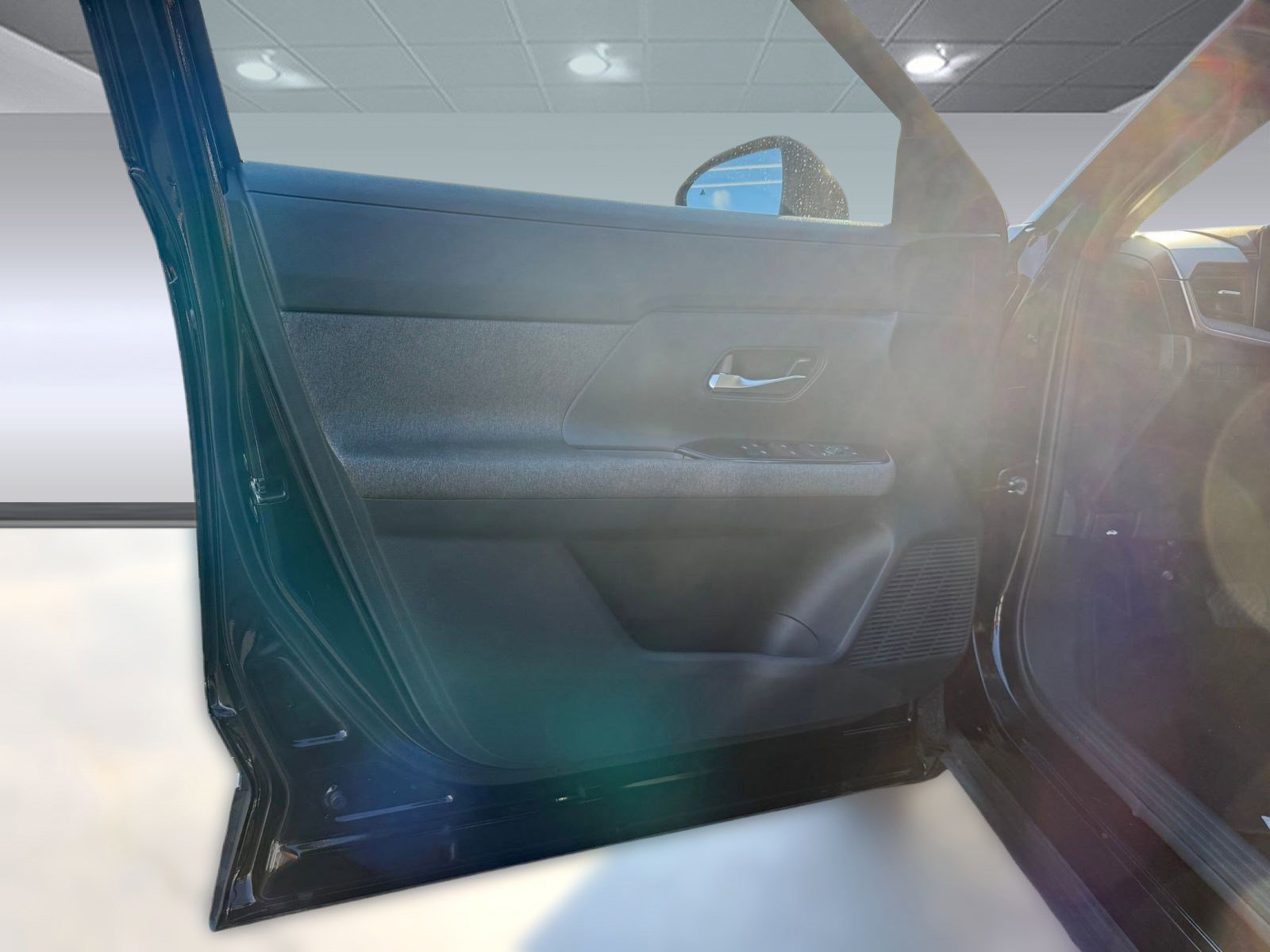 Certified 2025 Nissan Kicks SV image 14