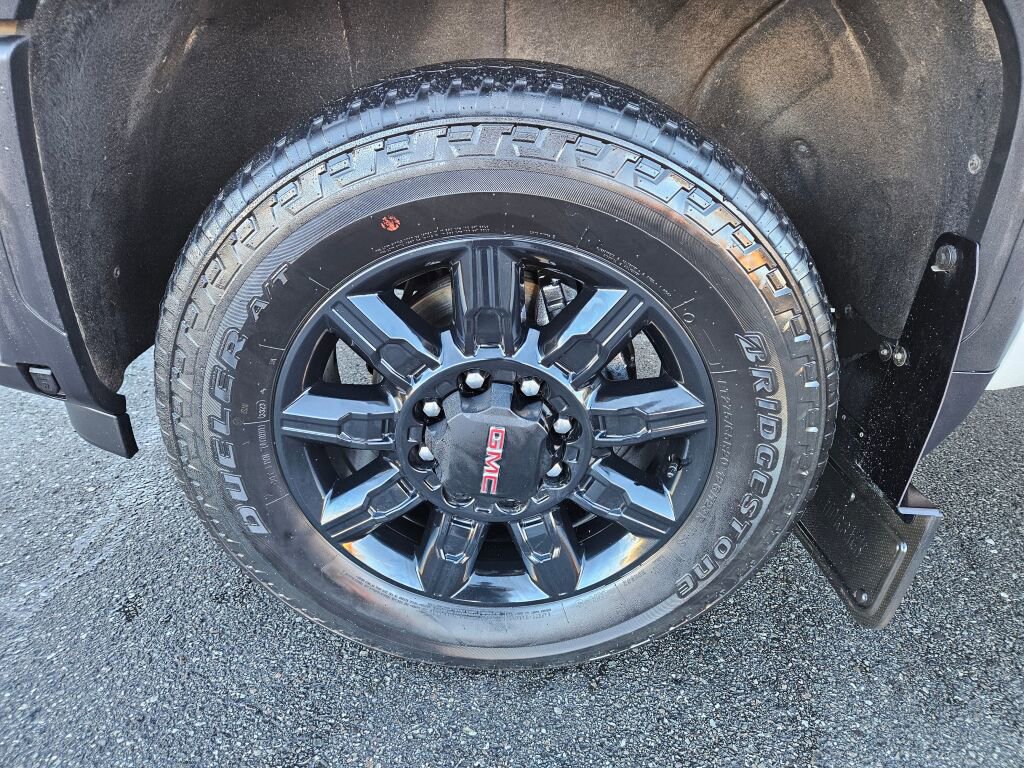 Used 2024 GMC Sierra 3500 AT4 w/ AT4 Premium Plus Package image 8