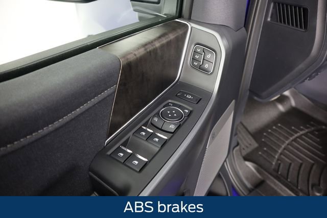 New 2026 Ford F350 Lariat w/ Black Appearance Package image 37