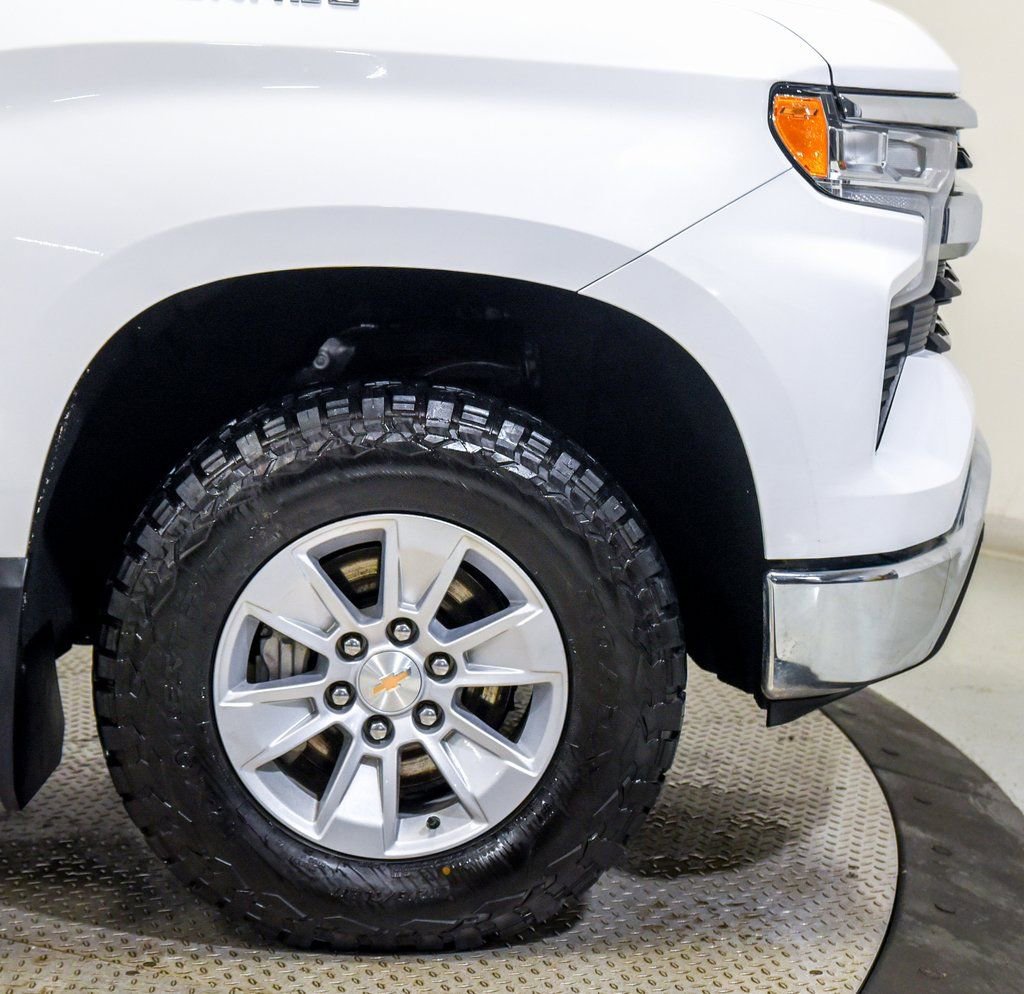 Used 2025 Chevrolet Silverado 1500 LT w/ Work Truck Package image 13