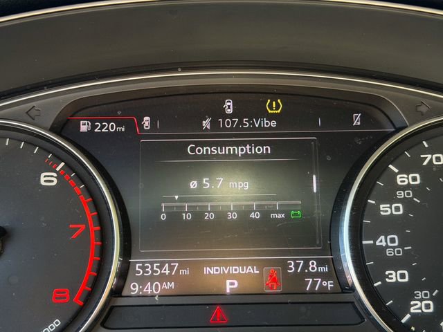Used 2018 Audi A4 2.0T Ultra Premium w/ Convenience Package FWD image 13