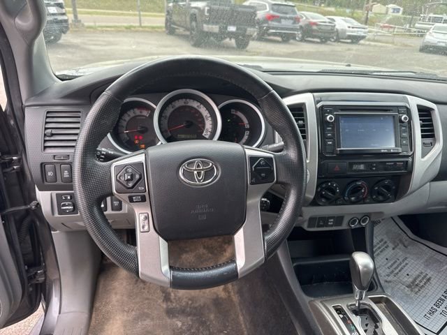 Used 2014 Toyota Tacoma 4x4 Access Cab V6 w/ TRD Off-Road Package image 13