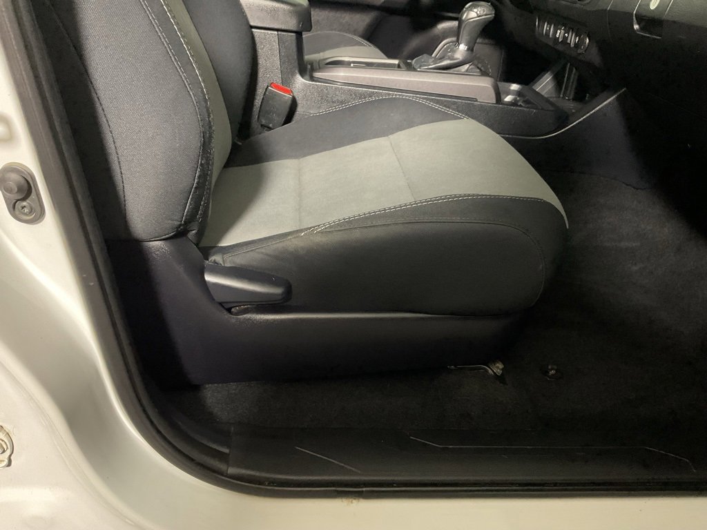 Used 2020 Toyota Tacoma TRD Off-Road image 34