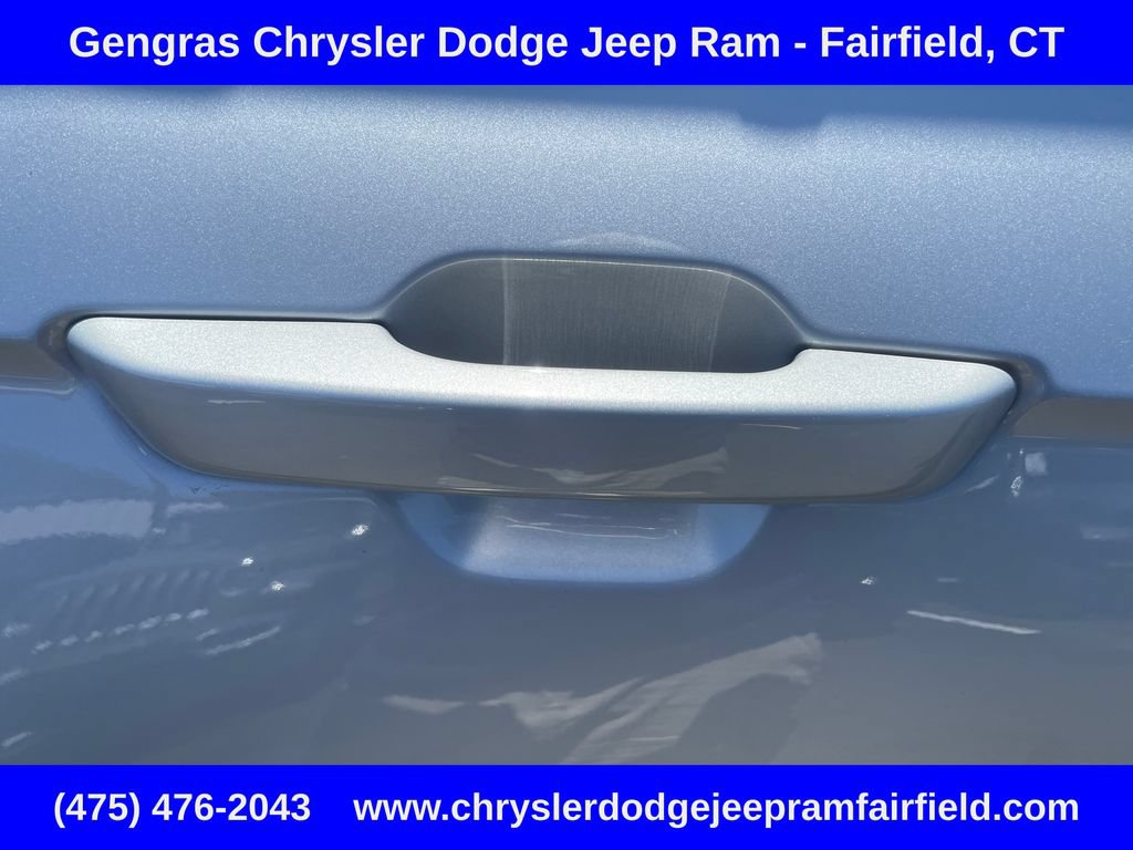 Certified 2024 Jeep Grand Cherokee Altitude AWD/4WD image 18