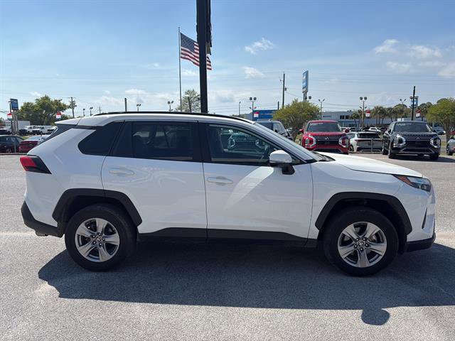 Used 2025 Toyota RAV4 XLE AWD/4WD image 7