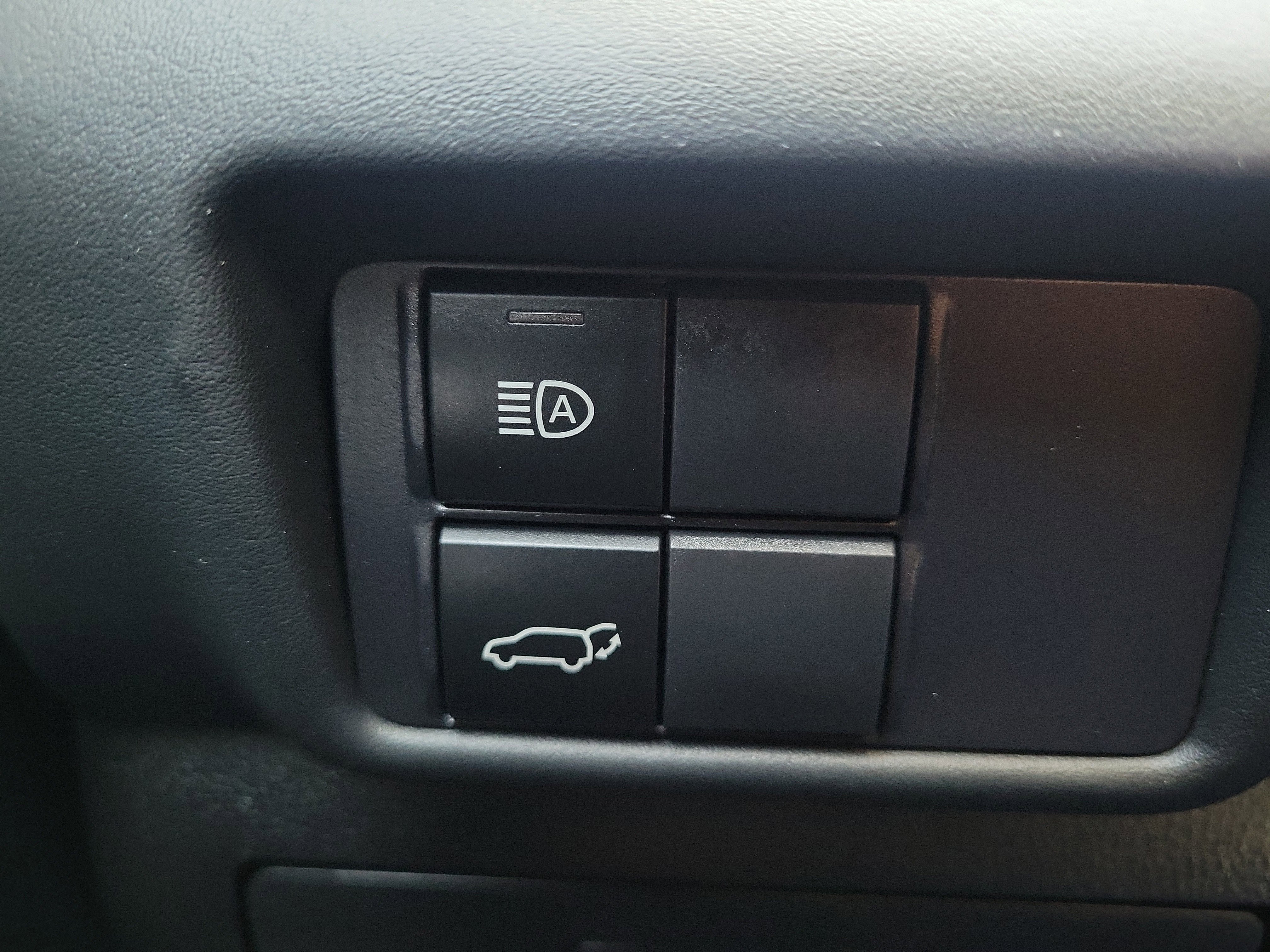 Used 2022 Toyota Highlander XLE image 20