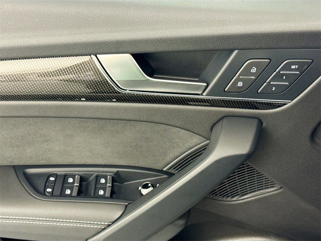 Used 2024 Audi SQ5 Premium Plus image 17