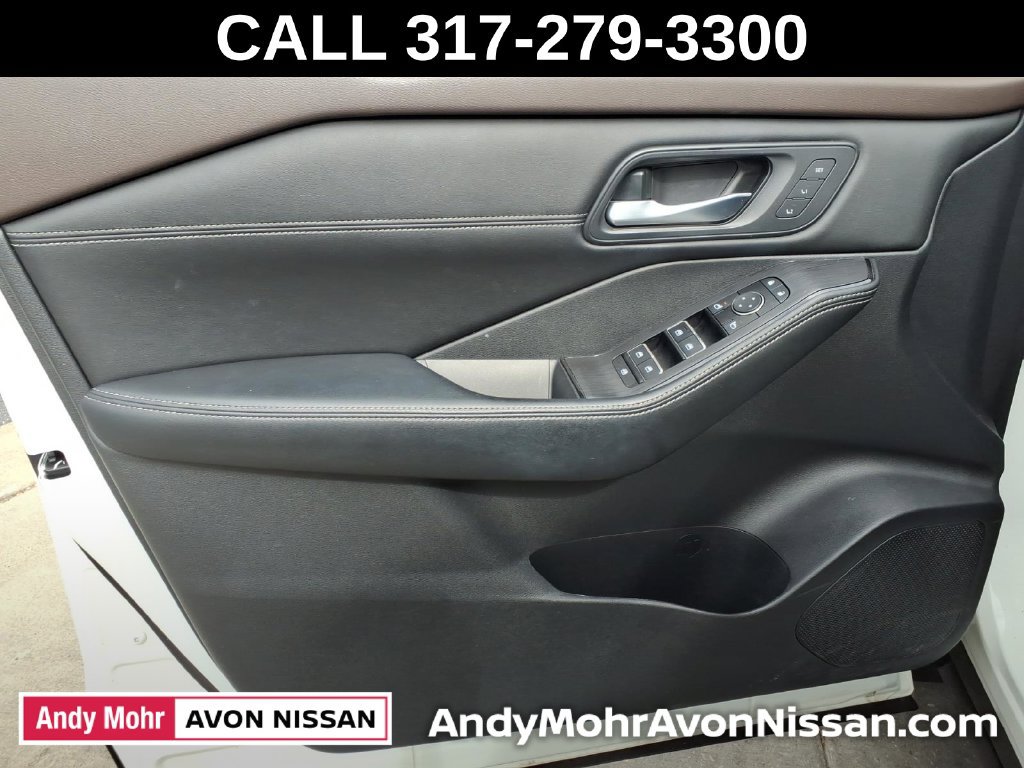 Used 2023 Nissan Rogue SL w/ SL Premium Package AWD/4WD image 14