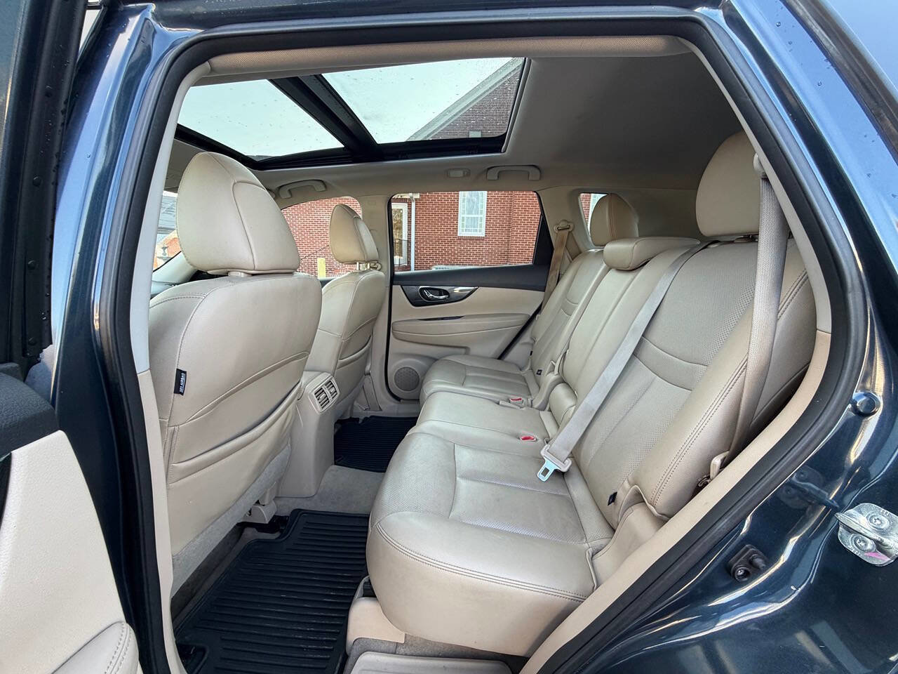Used 2015 Nissan Rogue SL w/ SL Premium Package image 13