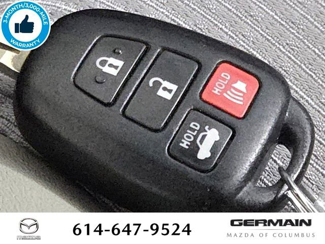 Used 2017 Toyota Camry SE image 34