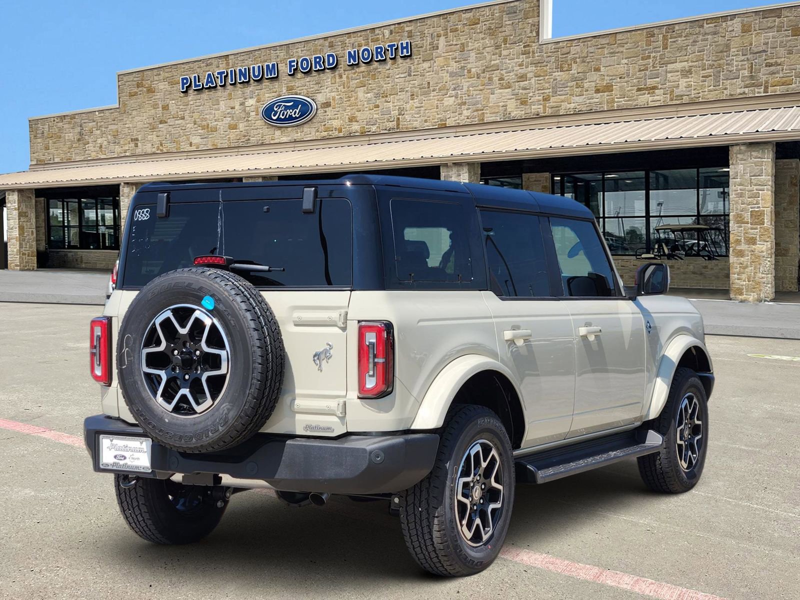 New 2025 Ford Bronco Outer Banks image 6