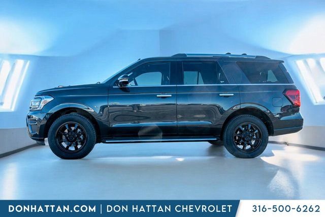 Used 2022 Ford Expedition Limited image 2