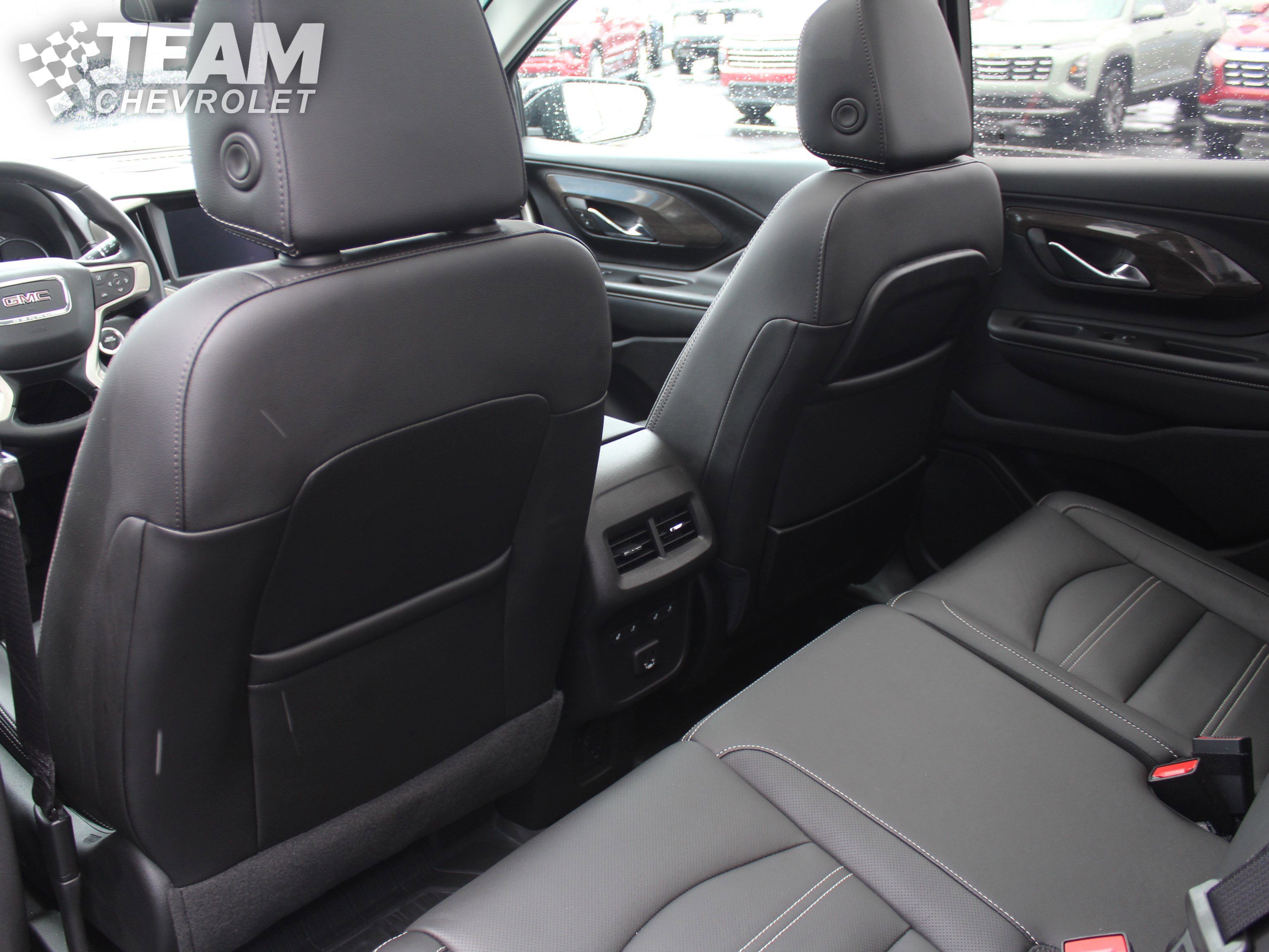 Certified 2024 GMC Terrain Denali w/ Black Diamond Edition image 24