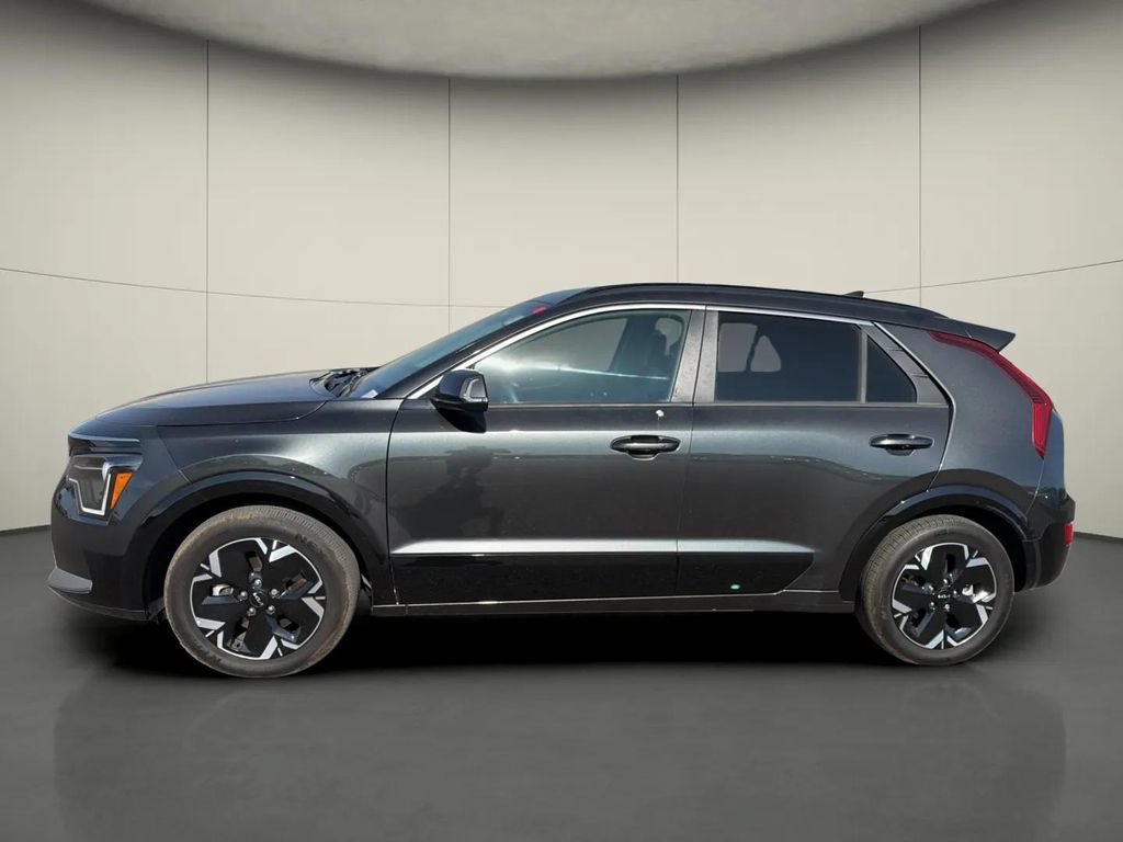 Used 2023 Kia Niro Wind FWD image 4
