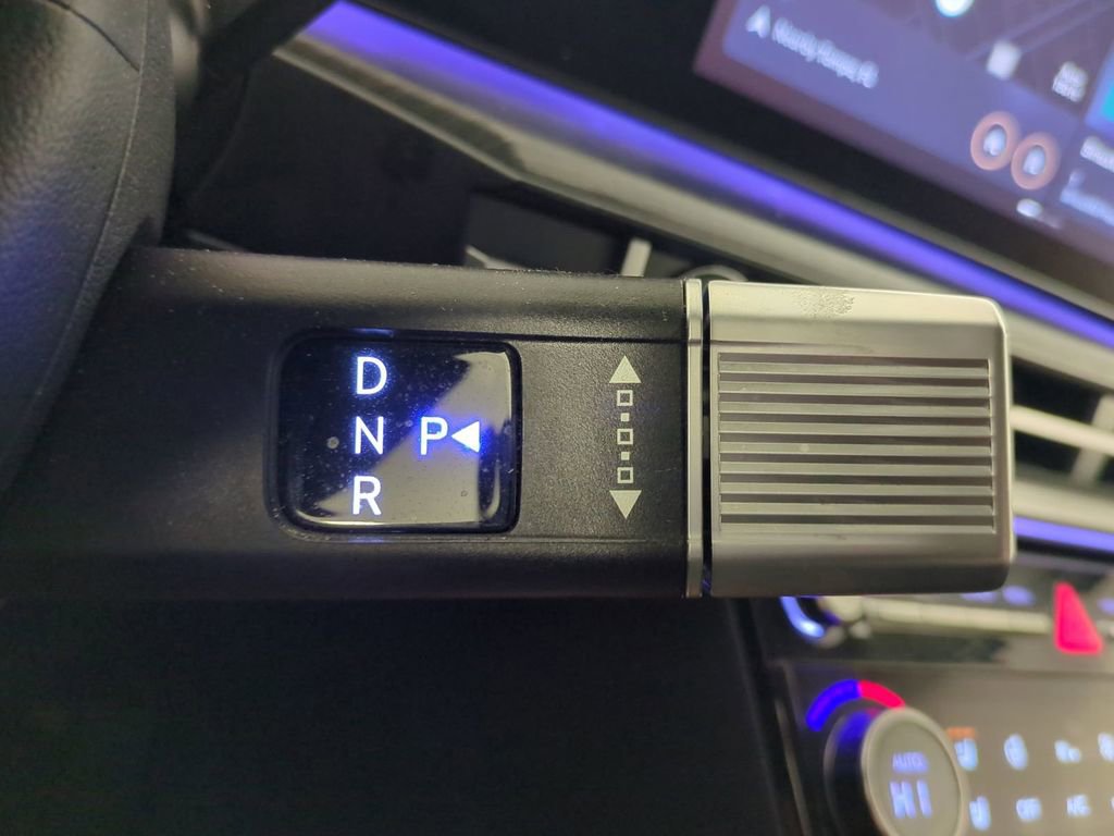 Used 2024 Hyundai Santa Fe Limited image 23