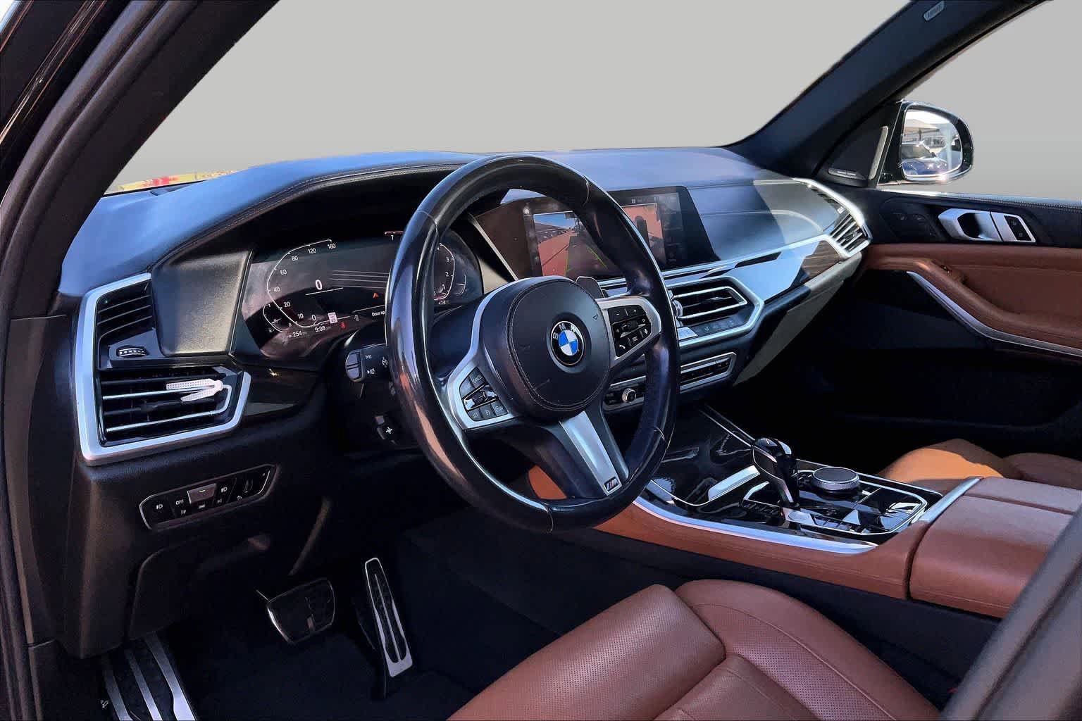 Used 2019 BMW X5 xDrive40i w/ M Sport Package AWD/4WD image 16