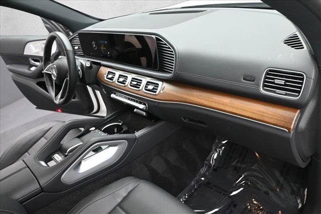 Used 2026 Mercedes-Benz GLS 450 4MATIC image 30