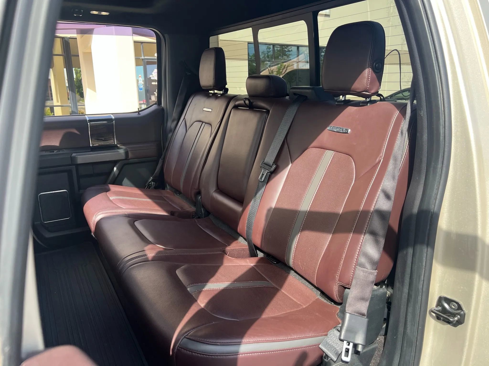 Used 2017 Ford F150 Platinum w/ Equipment Group 701A Luxury image 9