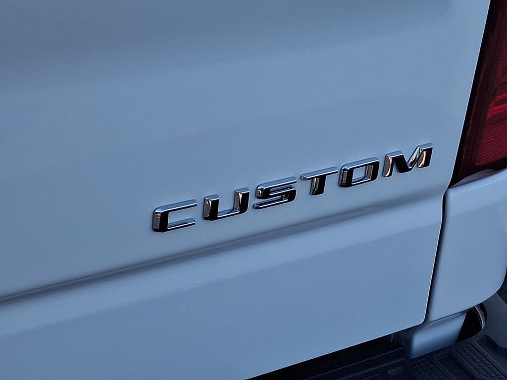 Used 2025 Chevrolet Silverado 1500 Custom w/ Turbomax Blackout Package image 12