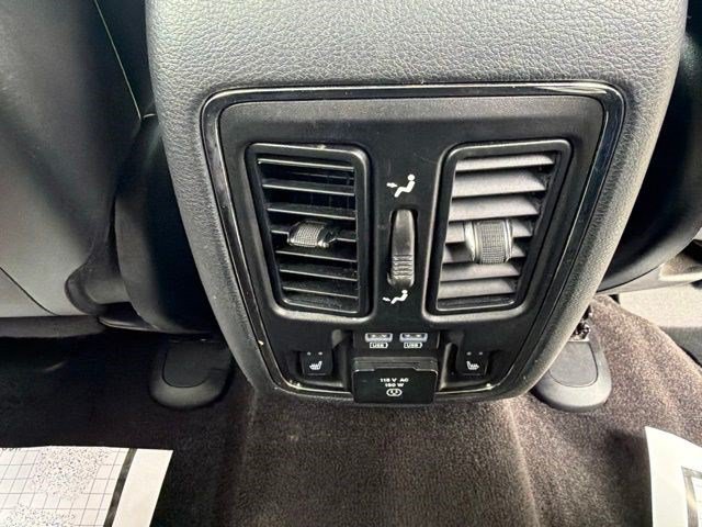 Used 2018 Jeep Grand Cherokee Overland AWD/4WD image 23