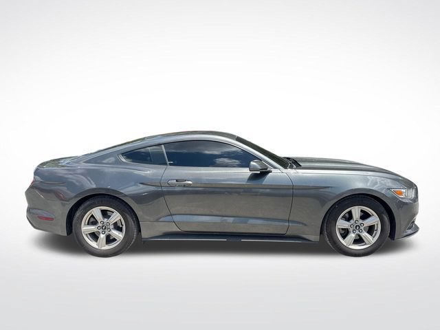 Used 2016 Ford Mustang Coupe RWD image 6