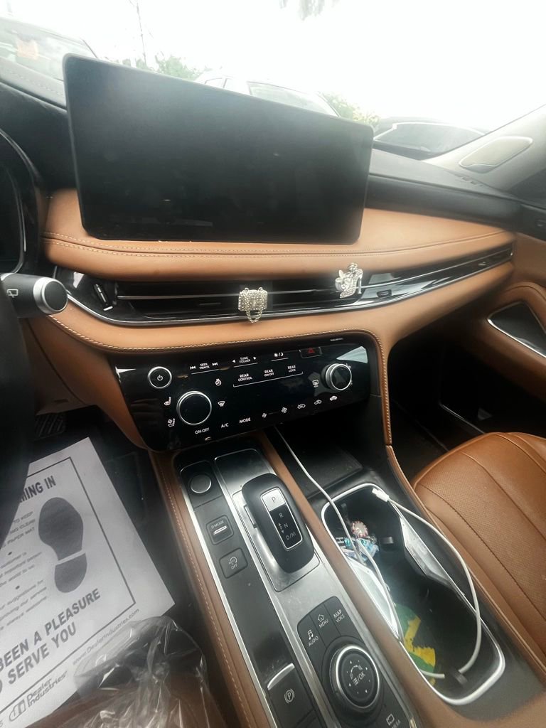 Certified 2024 INFINITI QX60 Sensory w/ Vision Package image 30