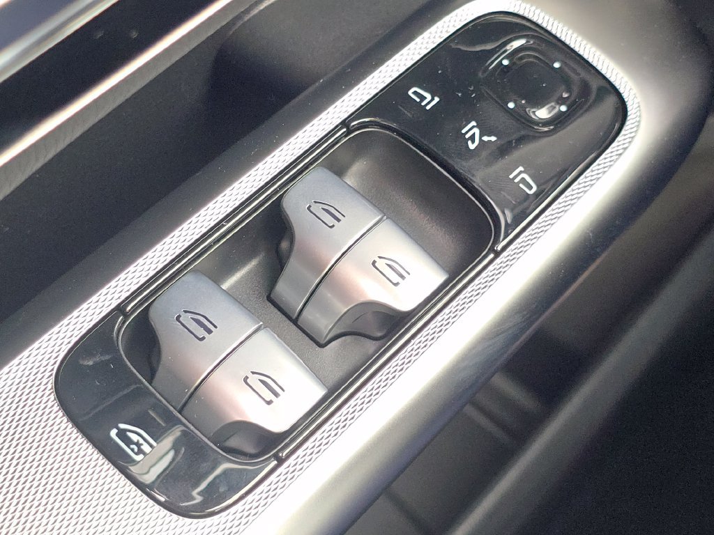 New 2027 Mercedes-Benz GLC 300 4MATIC image 28