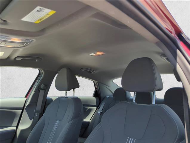 Used 2024 Hyundai Elantra SEL FWD image 15