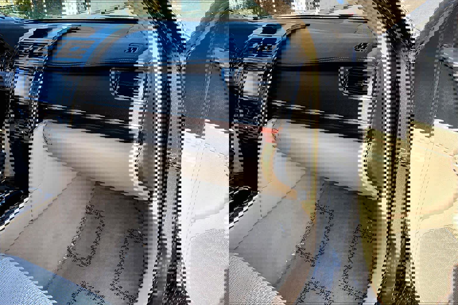 Used 2012 Toyota Camry XLE image 18