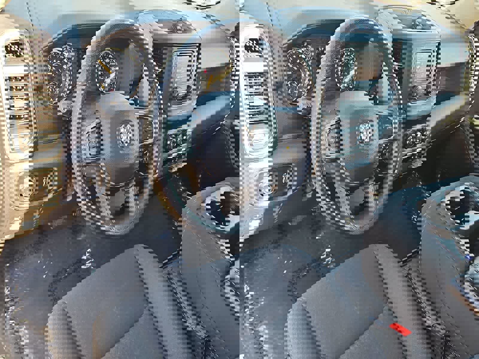 Used 2021 RAM 1500 Tradesman w/ SXT Appearance Group image 11