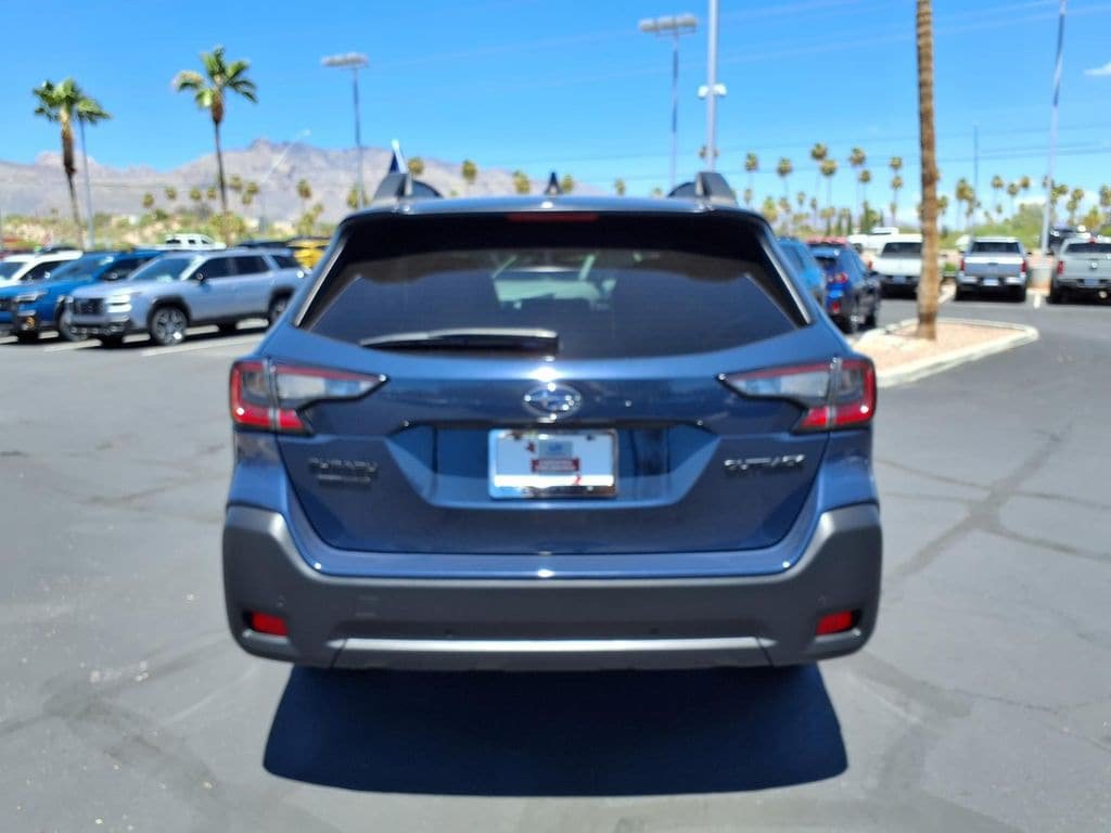 Certified 2025 Subaru Outback Onyx Edition AWD/4WD image 11
