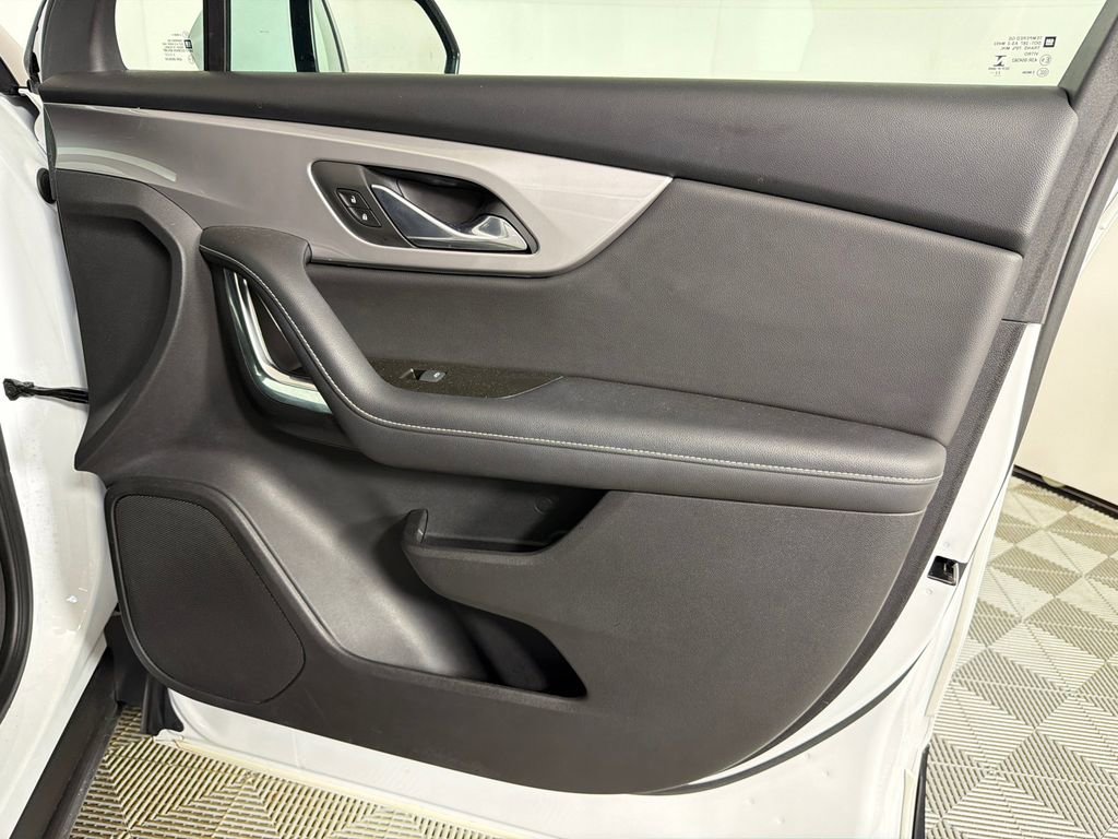 Used 2023 Chevrolet Blazer LT image 14