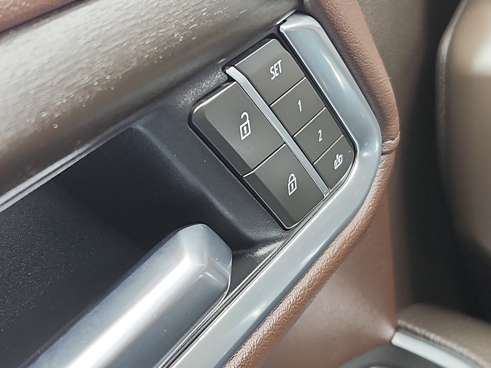 Used 2025 GMC Sierra 2500 Denali w/ Max Trailering Package image 17