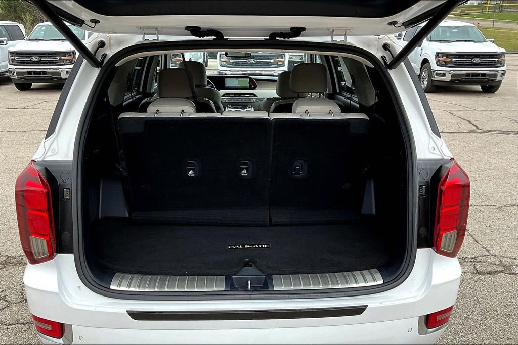 Used 2022 Hyundai Palisade Calligraphy w/ Cargo Package image 7