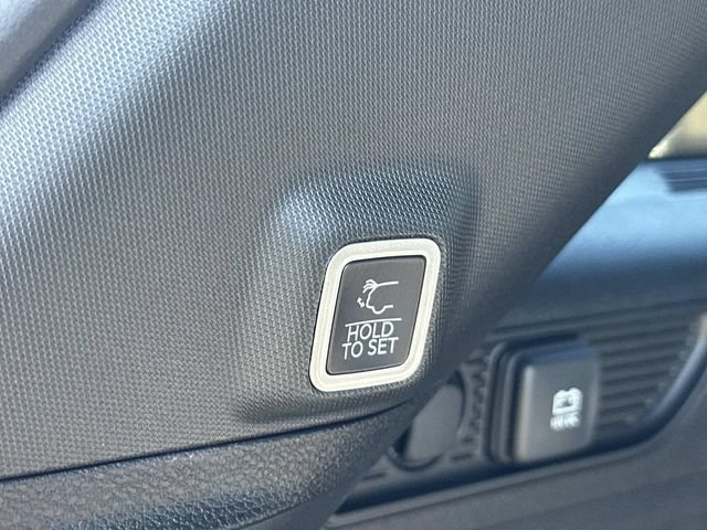 New 2026 Jeep Grand Cherokee Altitude AWD/4WD image 16