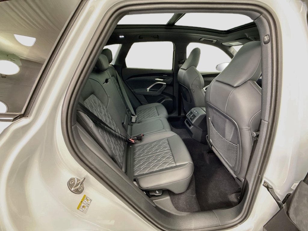 New 2026 Audi SQ5 Premium Plus AWD/4WD image 22