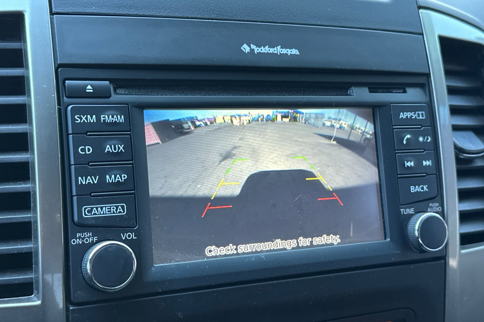 Used 2016 Nissan Frontier SL image 19