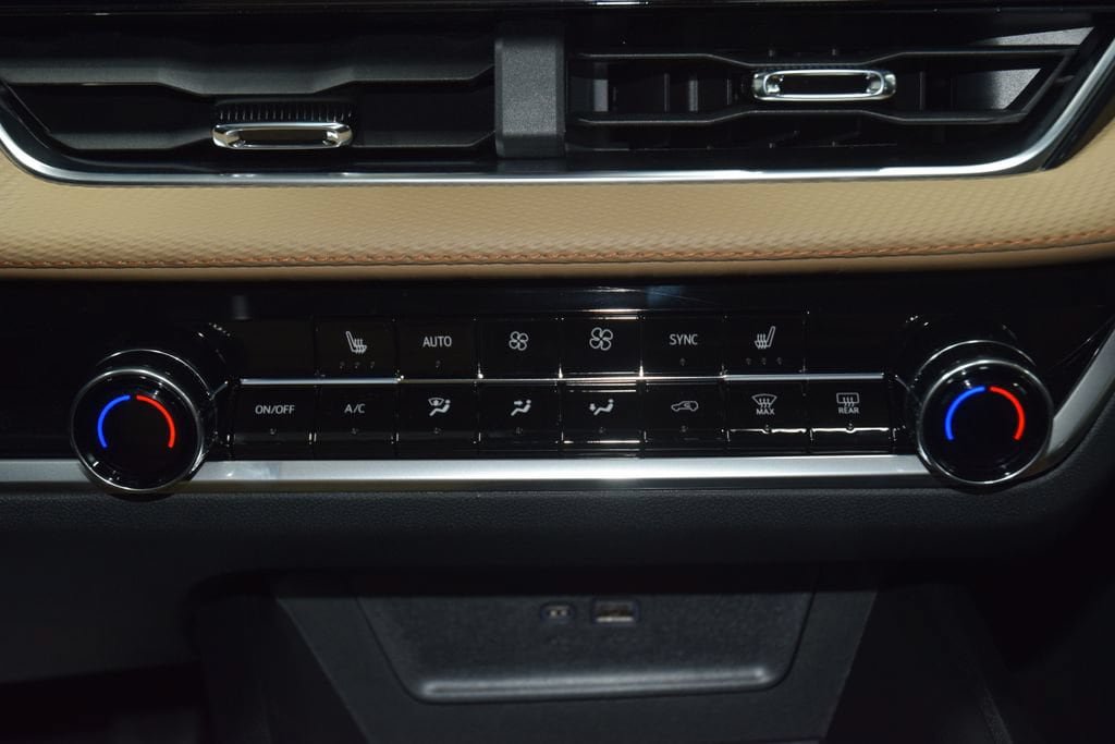New 2027 Chevrolet Equinox ACTIV AWD/4WD image 33