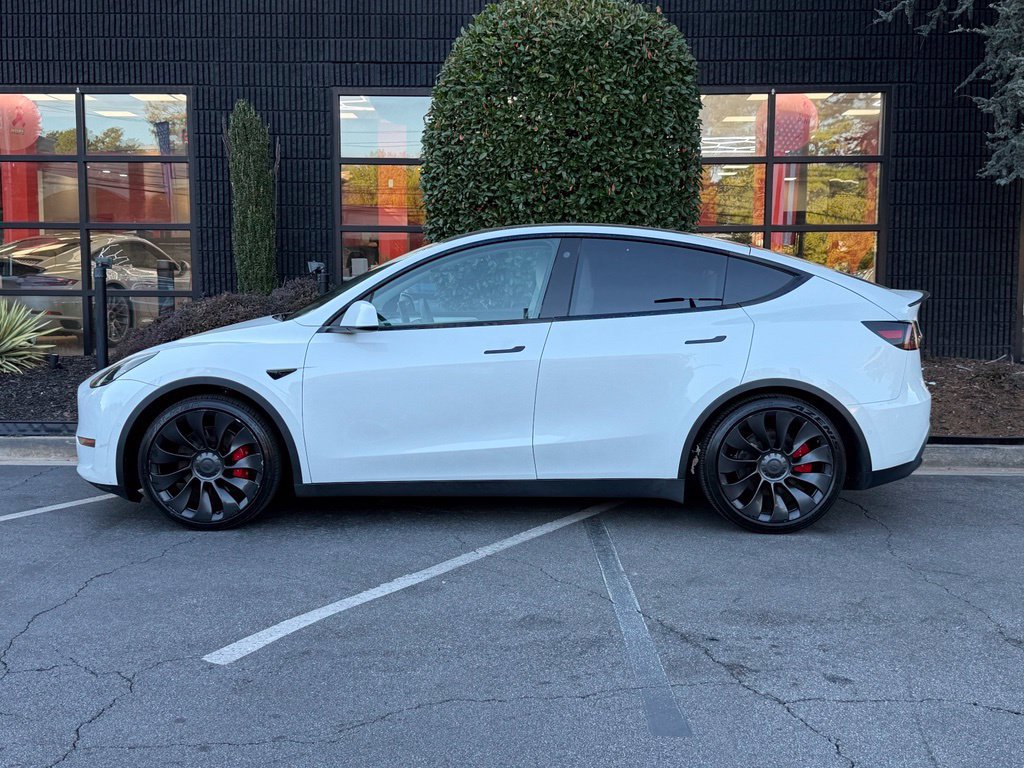 Used 2022 Tesla Model Y Performance AWD/4WD image 9